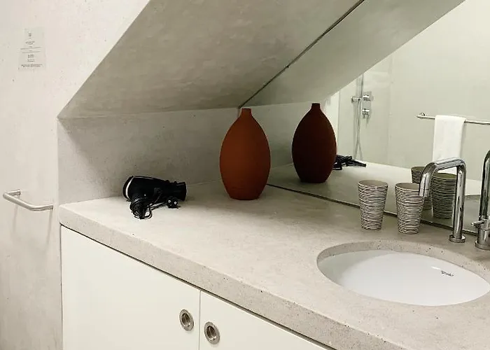 Serviced - Miragaia *