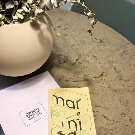 Serviced - Miragaia Apartmán *