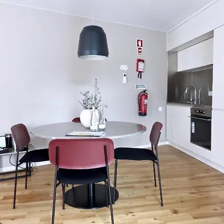 Serviced - Miragaia Porto