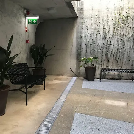 Serviced - Miragaia Apartment