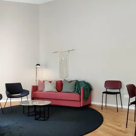 Serviced - Miragaia