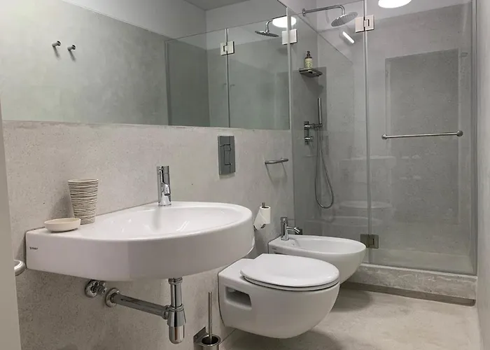 Serviced - Miragaia Oporto