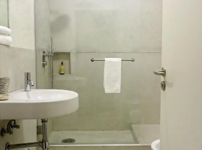 Serviced - Miragaia Oporto