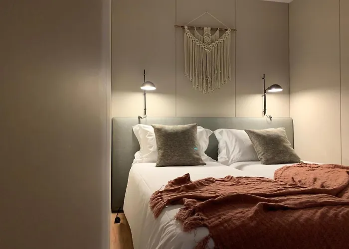 Serviced - Miragaia * Порту