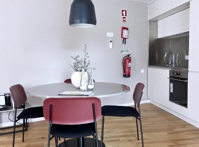 Serviced - Miragaia Oporto