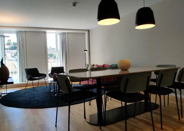 Serviced - Miragaia Oporto