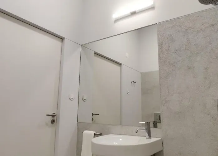 Serviced - Miragaia *