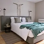 Serviced - Miragaia