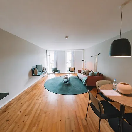 Serviced - Miragaia Apartment Porto