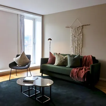 Serviced - Miragaia *