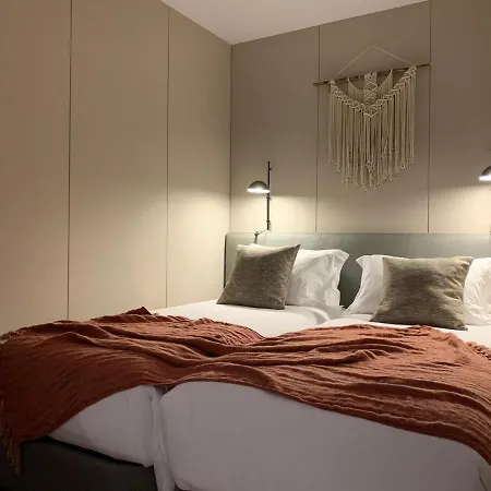 Serviced - Miragaia Appartement *