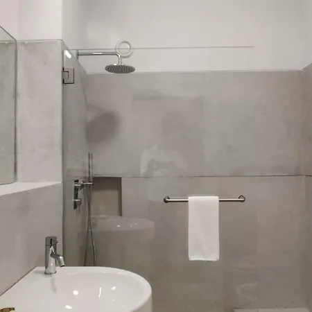 Serviced - Miragaia * Oporto