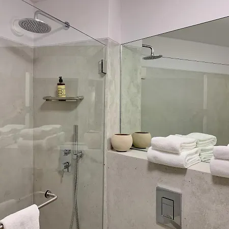 Serviced - Miragaia Appartement